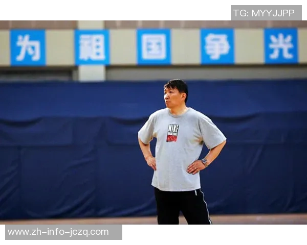宫鲁鸣辞去篮协副主席职务全力以赴担任国家女篮主教练 宫鲁鸣辞去篮协副主席职务全力以赴担任国家女篮主教练